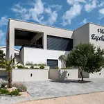 וילה Excellente *
